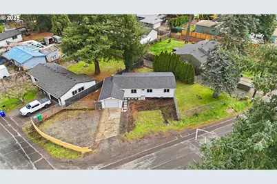 2004 SE 143rd Ave, Portland, OR 97233 - Photo 29