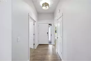 3622 Stark St, Eugene, OR 97404 - Photo 3