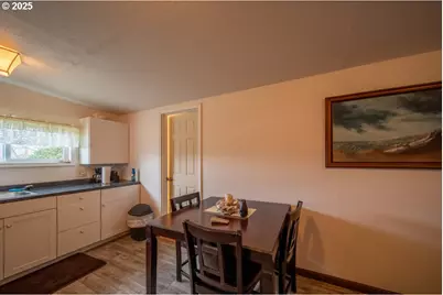 1900 Rowe St, Reedsport, OR 97467 - Photo 19