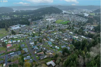 1900 Rowe St, Reedsport, OR 97467 - Photo 43
