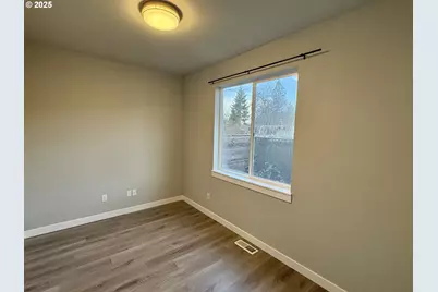 2443 26th Ave, Forest Grove, OR 97116 - Photo 11