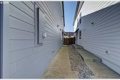 17402 NW 10th Pl, Ridgefield, WA 98642 - Photo 5