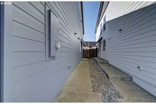 17402 NW 10th Pl, Ridgefield, WA 98642 - Photo 5