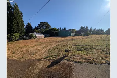 510 W 5th St, La Center, WA 98629 - Photo 1