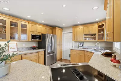 10055 SW Inez St, Portland, OR 97224 - Photo 7