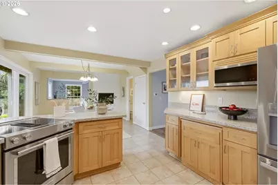 10055 SW Inez St, Portland, OR 97224 - Photo 9
