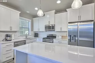 4844 SW 179th Ave, Beaverton, OR 97078 - Photo 9