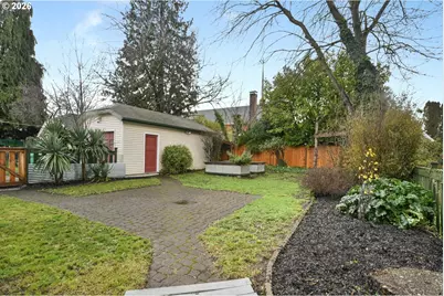 7701 N Hodge Ave, Portland, OR 97203 - Photo 39