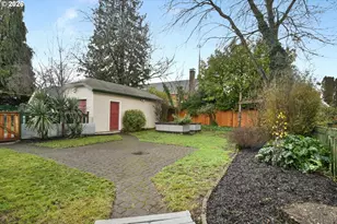 7701 N Hodge Ave, Portland, OR 97203 - Photo 39