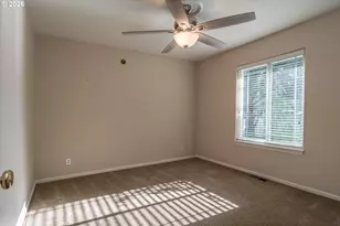 484 SE Clearwater Ct, Roseburg, OR 97470 - Photo 25