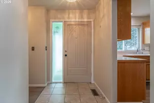 484 SE Clearwater Ct, Roseburg, OR 97470 - Photo 7