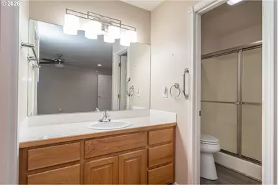 484 SE Clearwater Ct, Roseburg, OR 97470 - Photo 23