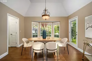 6703 SW Moonshadow Ct, Portland, OR 97223 - Photo 7