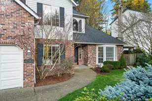 6703 SW Moonshadow Ct, Portland, OR 97223 - Photo 1