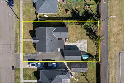 801 Manor Pl, Tillamook, OR 97141 - Photo 25