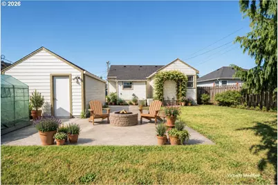 801 Manor Pl, Tillamook, OR 97141 - Photo 23
