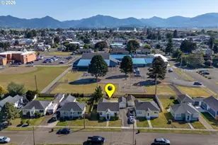 801 Manor Pl, Tillamook, OR 97141 - Photo 3