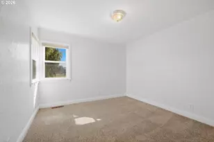 801 Manor Pl, Tillamook, OR 97141 - Photo 19