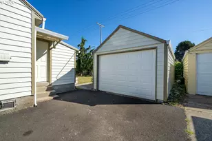 801 Manor Pl, Tillamook, OR 97141 - Photo 21