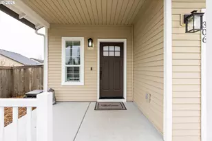 306 E 16th Pl, La Center, WA 98629 - Photo 3