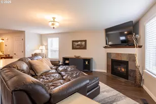 306 E 16th Pl, La Center, WA 98629 - Photo 7