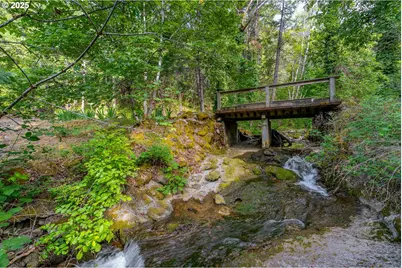 988 Savage Creek Rd, Grants Pass, OR 97527 - Photo 9