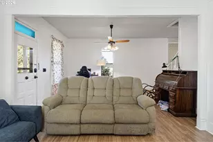 210 SE 4th St, Oakland, OR 97462 - Photo 9