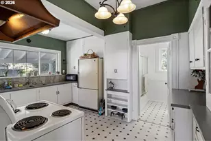 210 SE 4th St, Oakland, OR 97462 - Photo 13