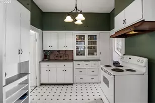 210 SE 4th St, Oakland, OR 97462 - Photo 15