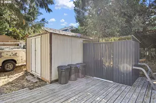 210 SE 4th St, Oakland, OR 97462 - Photo 31