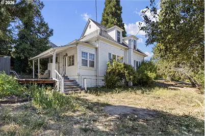 210 SE 4th St, Oakland, OR 97462 - Photo 3