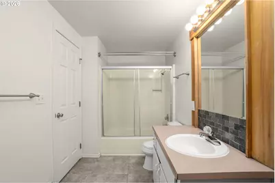 3930 Lake Grove Ave #C1, Lake Oswego, OR 97035 - Photo 19