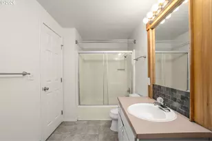 3930 Lake Grove Ave, Lake Oswego, OR 97035 - Photo 19