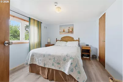 842 S Empire Blvd, Coos Bay, OR 97420 - Photo 21
