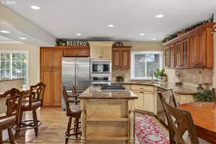 15200 Lily Bay Ct, Lake Oswego, OR 97034 - Photo 11