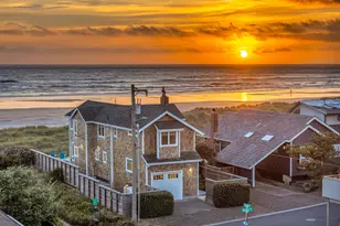 393 Beach St, Manzanita, OR 97130 - Photo 41
