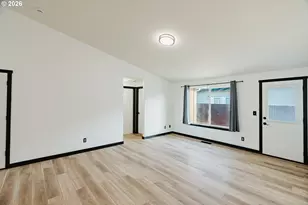 1012 Waikiki St, Salem, OR 97317 - Photo 13