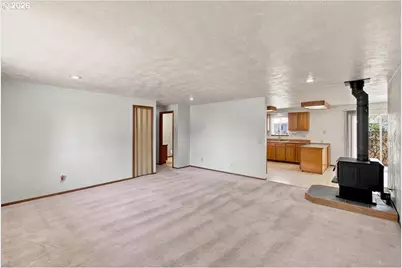 1423 32nd Ave, Albany, OR 97322 - Photo 5