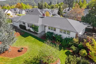 1025 NW Basco Ave, Roseburg, OR 97471 - Photo 37