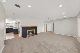 1025 NW Basco Ave, Roseburg, OR 97471 - Photo 3