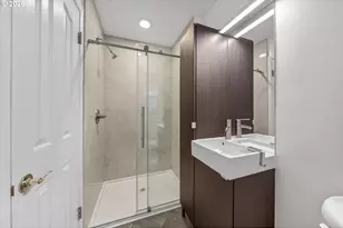 1025 NW Basco Ave, Roseburg, OR 97471 - Photo 27