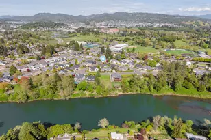 1025 NW Basco Ave, Roseburg, OR 97471 - Photo 35