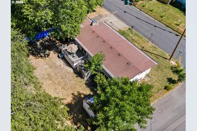 1801 E Laurel Dr, Newberg, OR 97132 - Photo 39