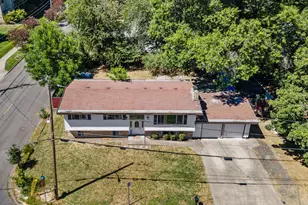 1801 E Laurel Dr, Newberg, OR 97132 - Photo 5