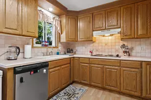 1801 E Laurel Dr, Newberg, OR 97132 - Photo 15