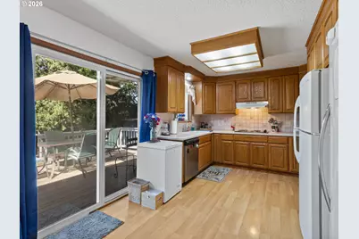 1801 E Laurel Dr, Newberg, OR 97132 - Photo 13