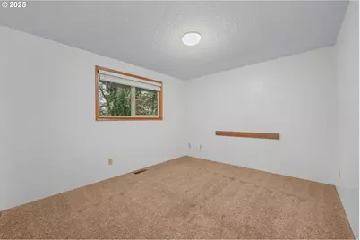 28198 Briggs Hill Rd, Eugene, OR 97405 - Photo 25