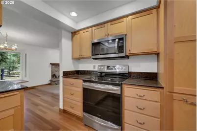 28198 Briggs Hill Rd, Eugene, OR 97405 - Photo 19