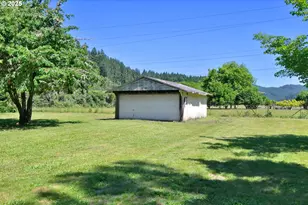 7349 Henderer Rd, Elkton, OR 97436 - Photo 35