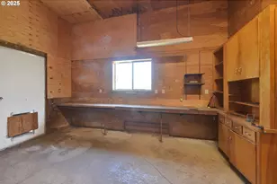 7349 Henderer Rd, Elkton, OR 97436 - Photo 25